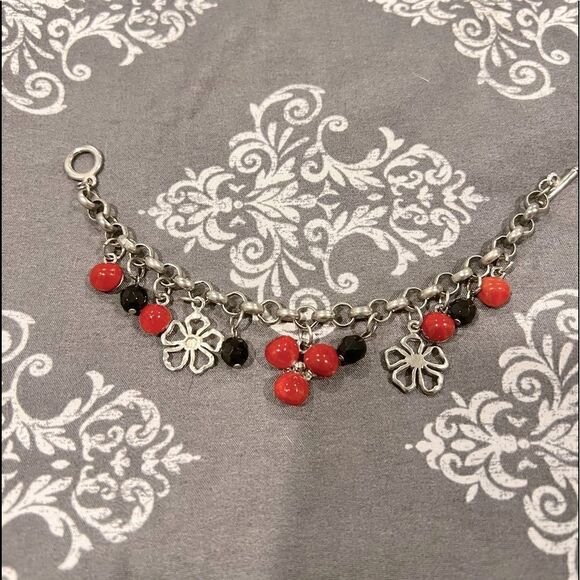 Red and Black Charm Bracelet - Picture 1 of 2